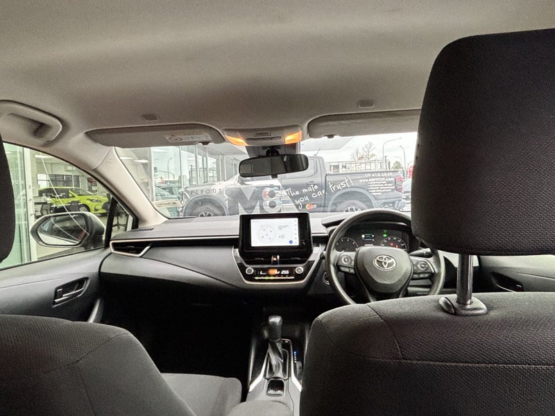 2023 Toyota Corolla GX 1.8 HYBRID SPACIOUS WAGON image 2