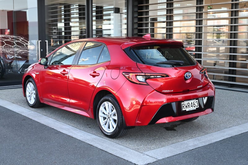 2023 Toyota Corolla GX 1.8 Petrol Hybrid FWD Ha... image 2