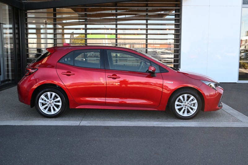 2023 Toyota Corolla GX 1.8 Petrol Hybrid FWD Ha... image 5