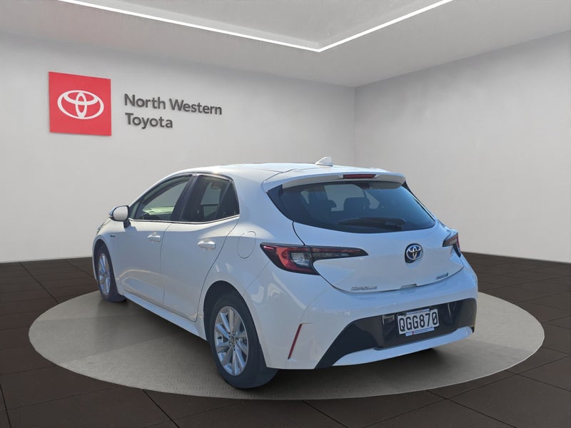 2023 Toyota Corolla GX 1.8L Hybrid FWD Hatchback image 5