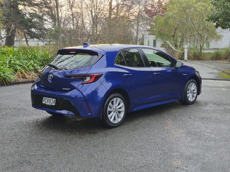 2023 Toyota Corolla GX 1.8P HEV CVT FWD (ZXGX-SI2) image 3