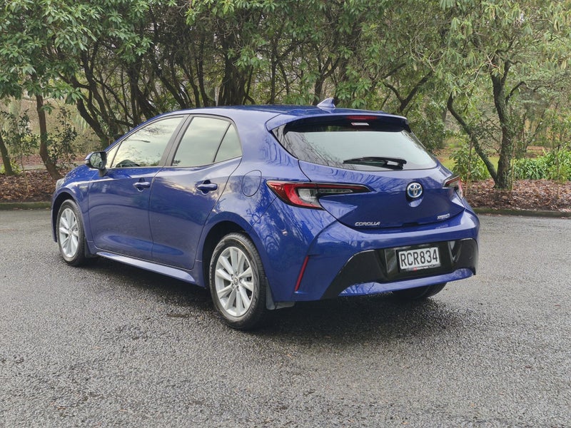 2023 Toyota Corolla GX 1.8P HEV CVT FWD (ZXGX-SI2) image 5