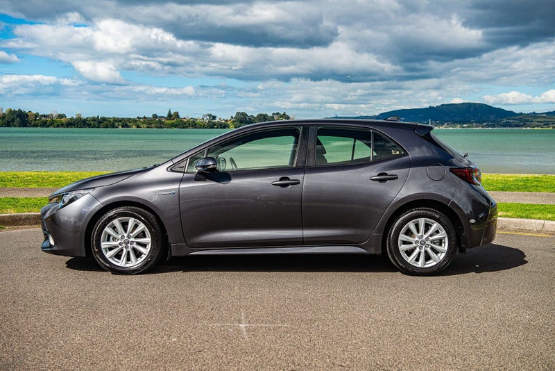 2023 Toyota Corolla GX 1.8P HEV FWD image 5