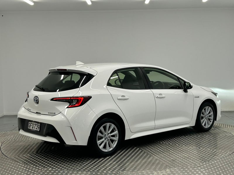 2023 Toyota Corolla GX 1.8P Hybrid image 3