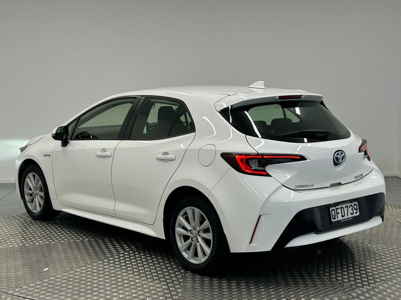 2023 Toyota Corolla GX 1.8P Hybrid image 5