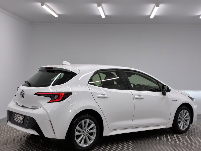 2023 Toyota Corolla GX 1.8P Hybrid image 3