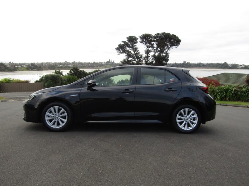 2023 Toyota Corolla GX 1.8P Hybrid image 4