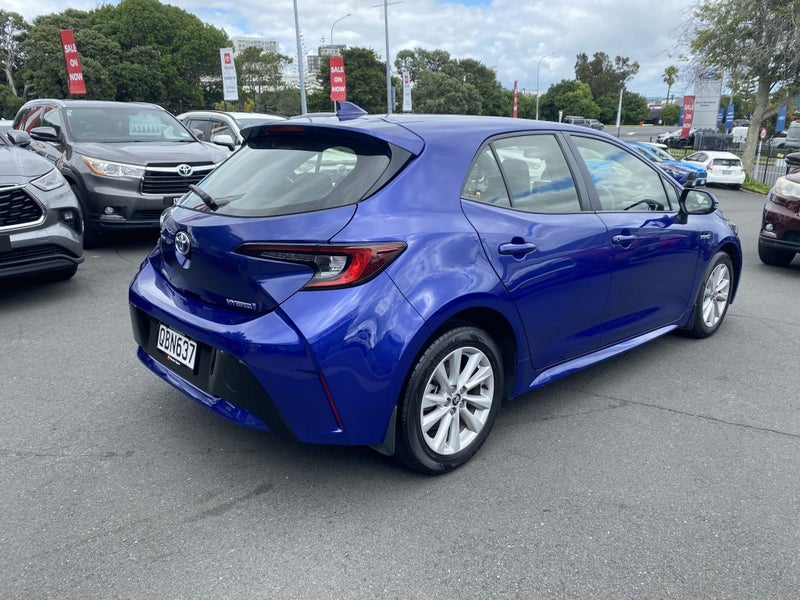 2023 Toyota Corolla GX 1.8P Hybrid image 2