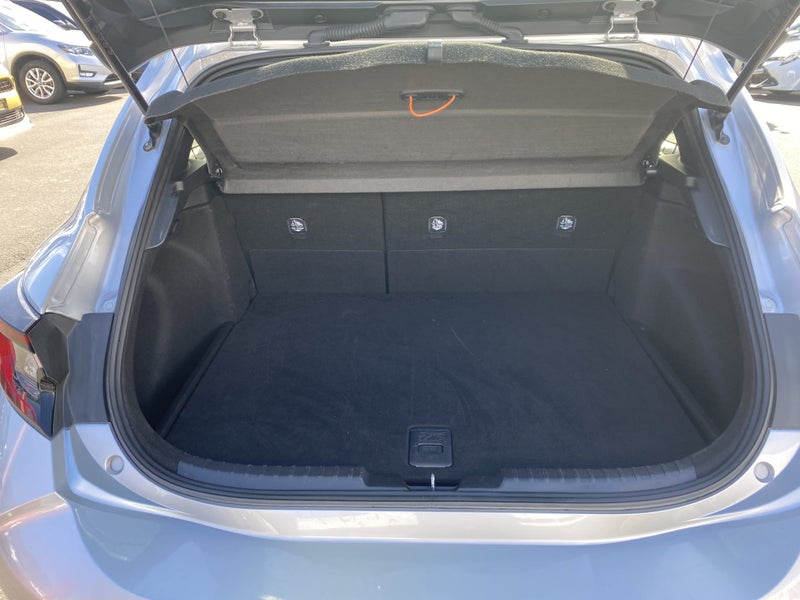 2023 Toyota Corolla GX 1.8P Hybrid image 4