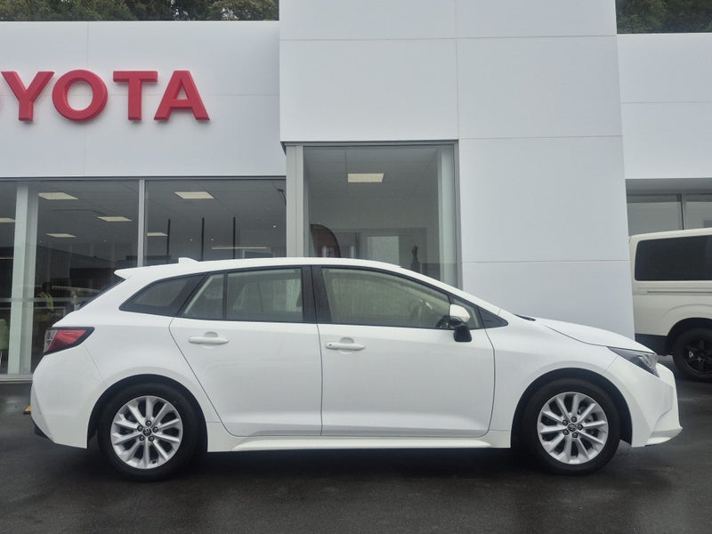 2023 Toyota Corolla GX 1.8P HYBRID Auto image 2