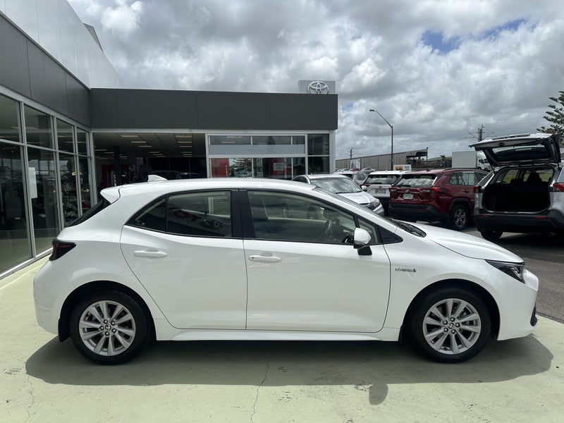 2023 Toyota Corolla GX 1.8P Hybrid FWD Automati... image 5