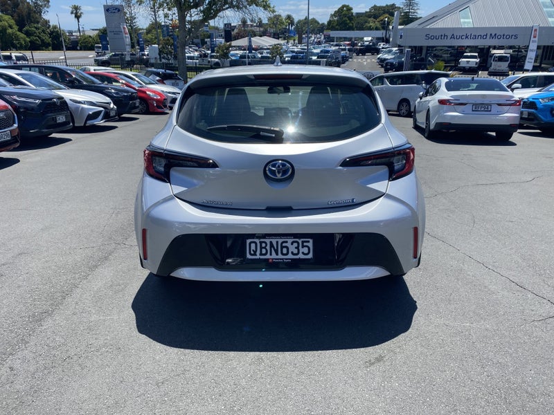 2023 Toyota Corolla GX 1.8P Hybrid Hatch image 3