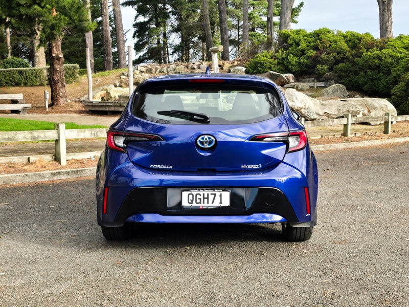 2023 Toyota Corolla GX Hybrid image 4