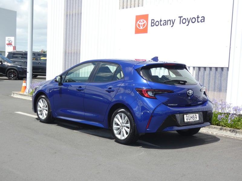 2023 Toyota Corolla GX HYBRID image 2