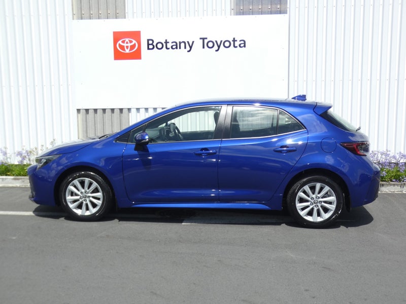 2023 Toyota Corolla GX HYBRID image 5