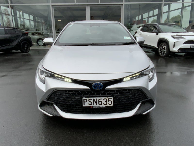 2023 Toyota Corolla GX Hybrid - One company own... image 3