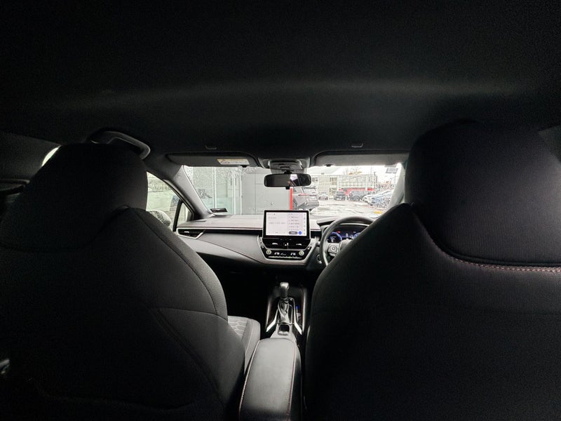 2023 Toyota Corolla Sport 1.8 Hybrid GZ image 2