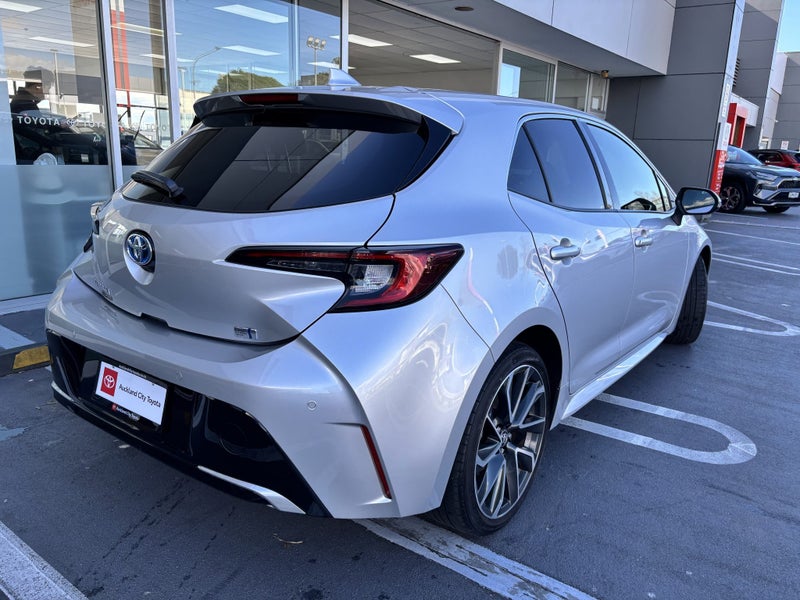 2023 Toyota Corolla Sport 1.8 Hybrid GZ EDITION image 3