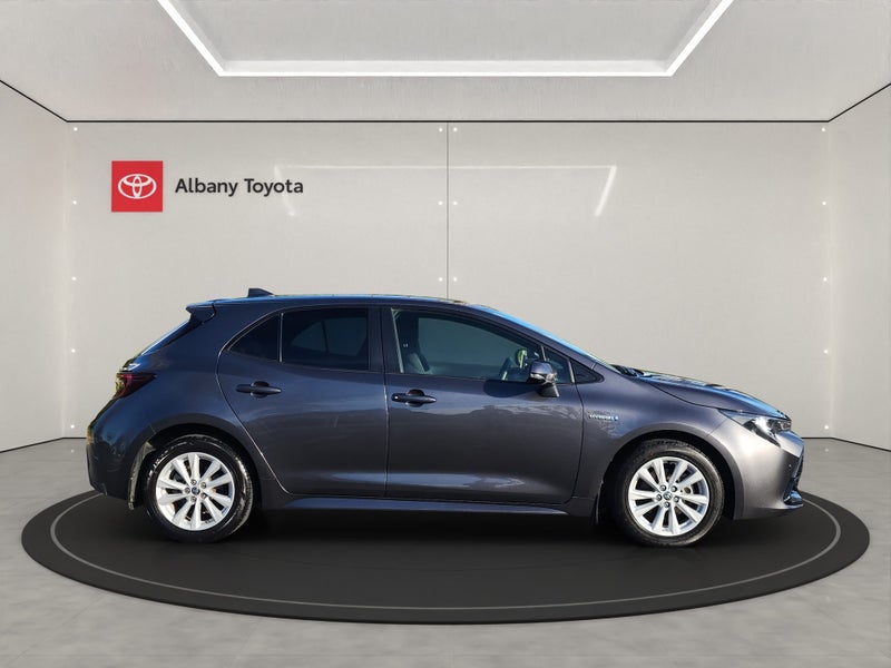 2023 Toyota Corolla SX 1.8P HEV CVT FWD HB/5D/5... image 2