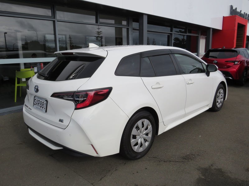 2023 Toyota Corolla Touring 1.8 Hybrid image 5