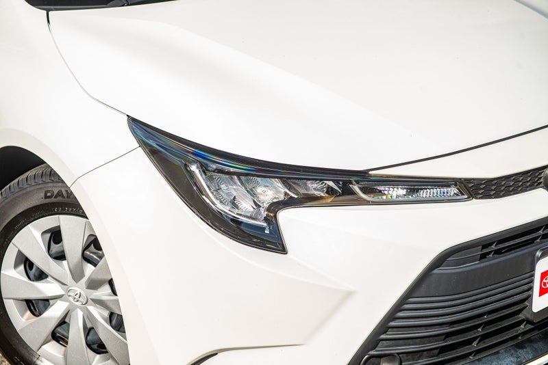 2023 Toyota Corolla Touring 1.8 Hybrid Wagon image 2