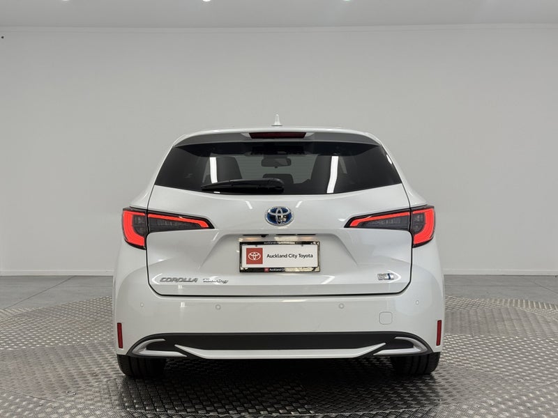 2023 Toyota Corolla Touring 1.8 Hybrid WxB image 4