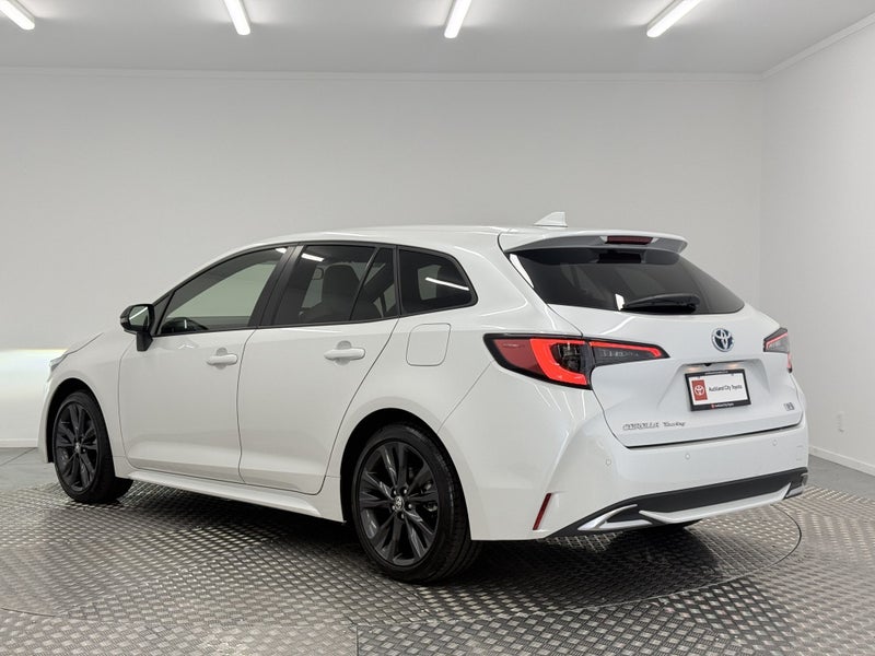 2023 Toyota Corolla Touring 1.8 Hybrid WxB image 5