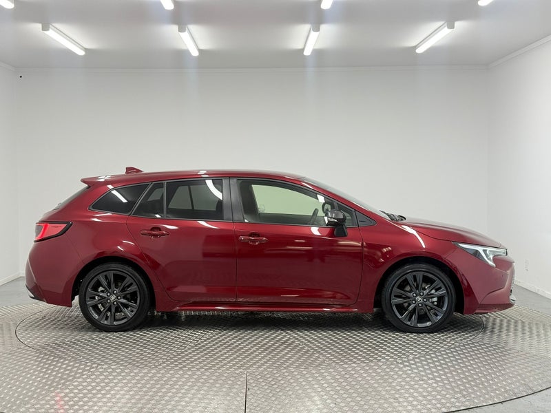 2023 Toyota Corolla Touring 1.8 Hybrid WxB image 2