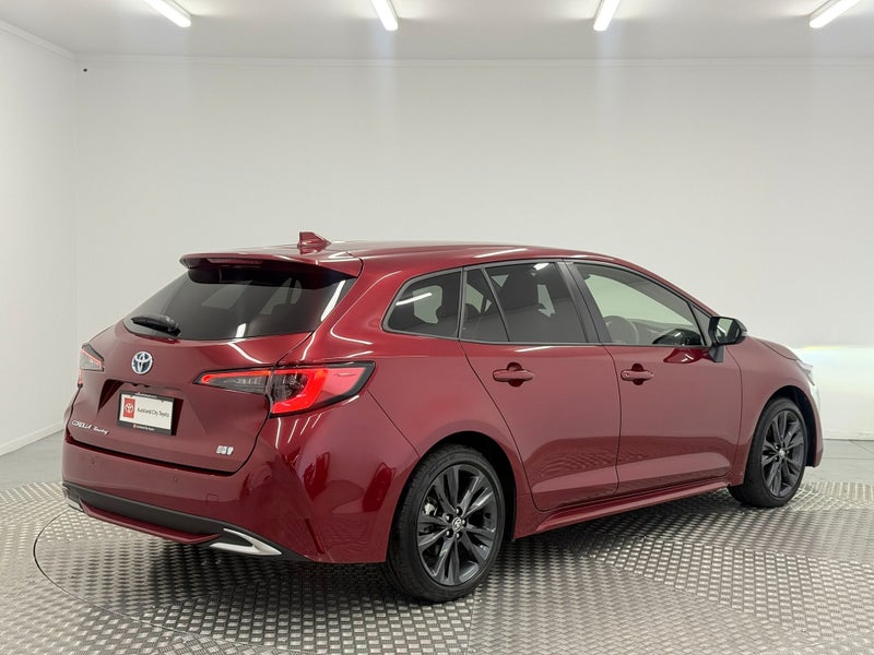2023 Toyota Corolla Touring 1.8 Hybrid WxB image 3