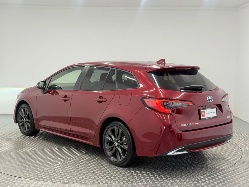 2023 Toyota Corolla Touring 1.8 Hybrid WxB image 5