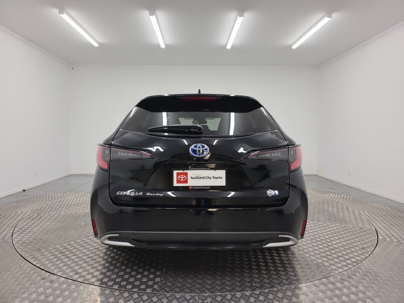 2023 Toyota Corolla Touring 1.8 Hybrid WxB Wagon image 4