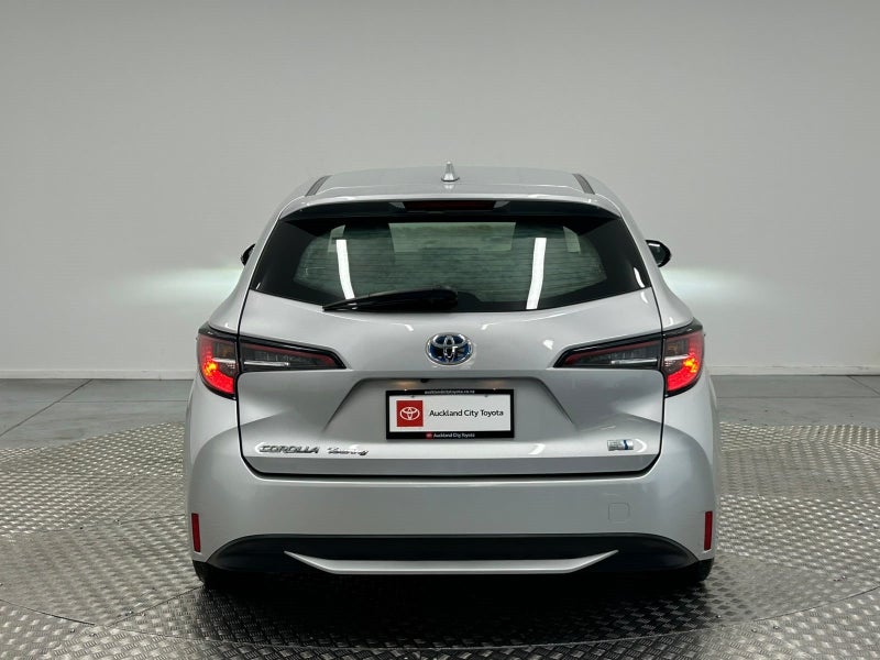 2023 Toyota Corolla Touring 1.8 Hybrid X image 4
