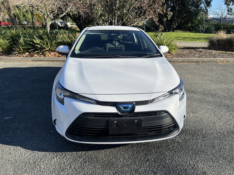2023 Toyota Corolla Touring 1.8 Hybrid X 5Dr Wagon image 2