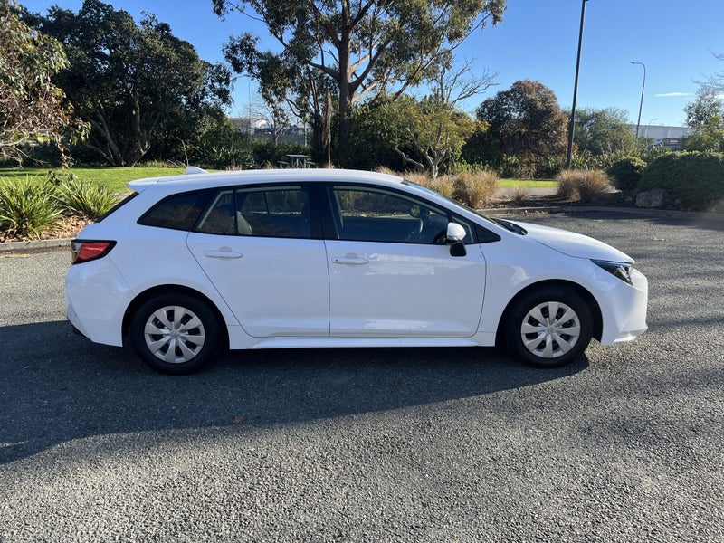 2023 Toyota Corolla Touring 1.8 Hybrid X 5Dr Wagon image 3