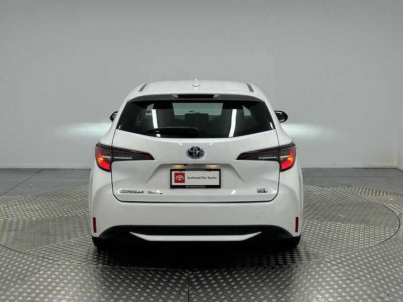 2023 Toyota Corolla Touring 1.8 Hybrid X image 4