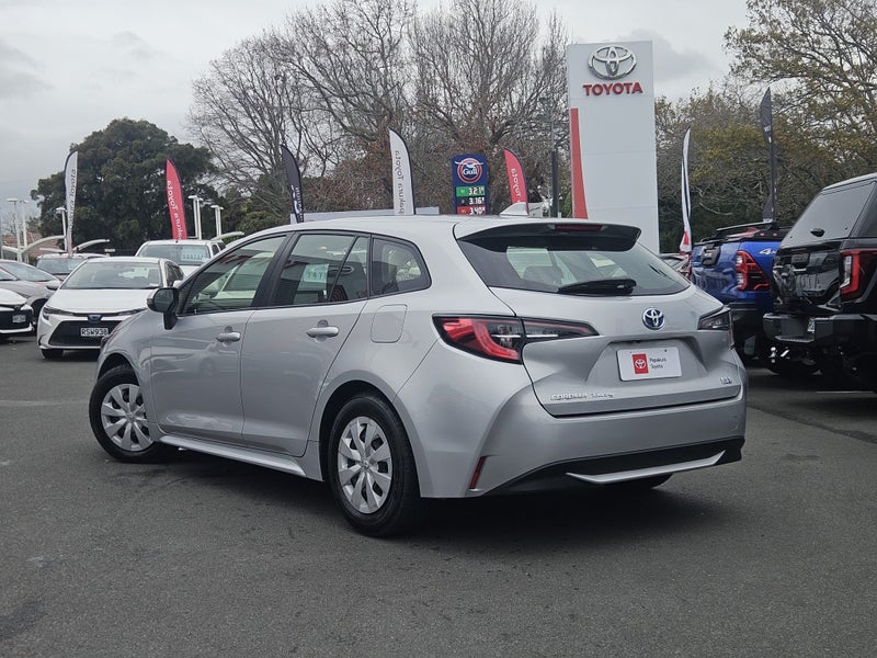 2023 Toyota Corolla Touring 1.8 Hybrid X image 3