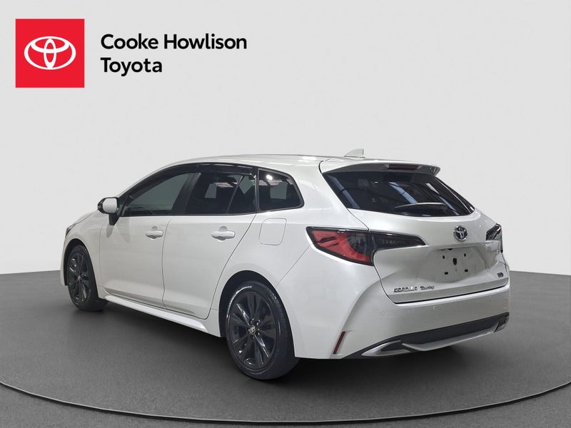 2023 Toyota Corolla Touring 1.8L Hybrid WxB image 5