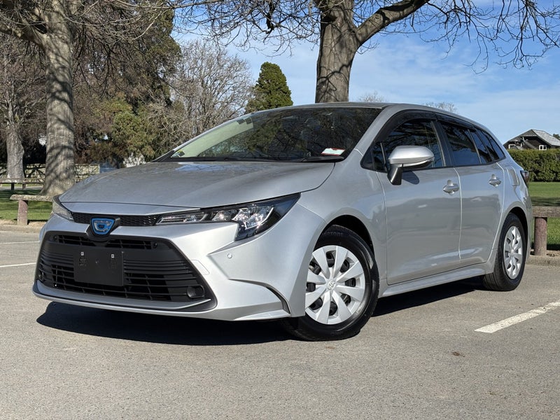 2023 Toyota Corolla Touring 1.8L Petrol Hybrid image 3