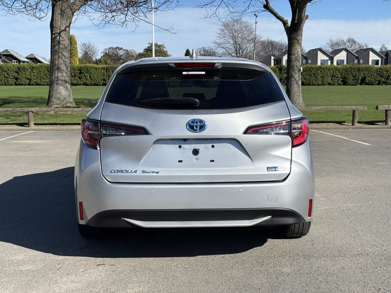 2023 Toyota Corolla Touring 1.8L Petrol Hybrid image 4
