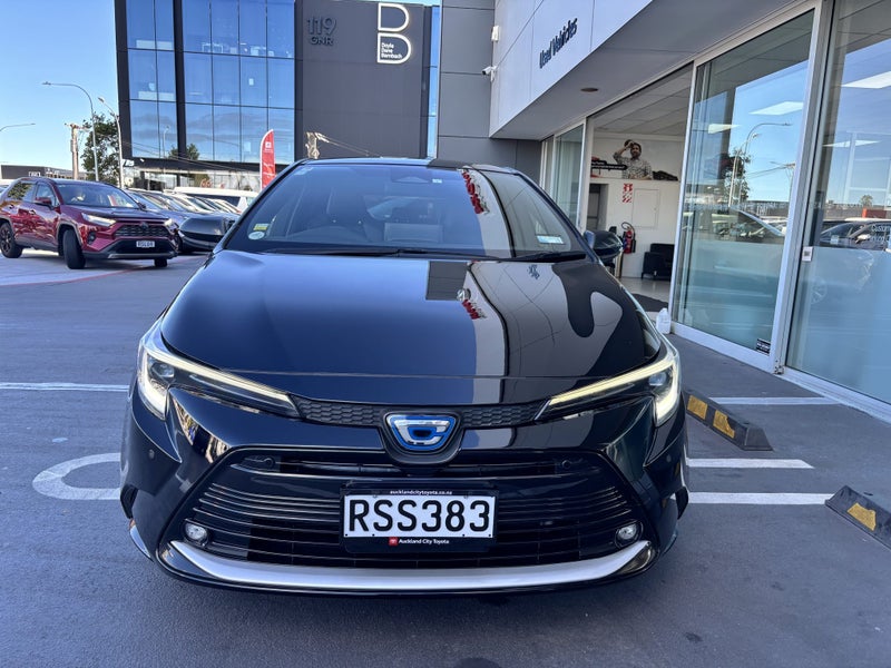 2023 Toyota Corolla Touring WXB 1.8 HYBRIS SPOR... image 4