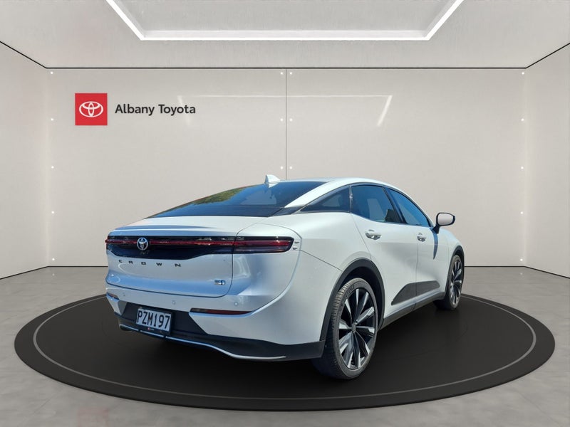 2023 Toyota Crown CROSSOVER 2.4 Hybrid RS Advan... image 3