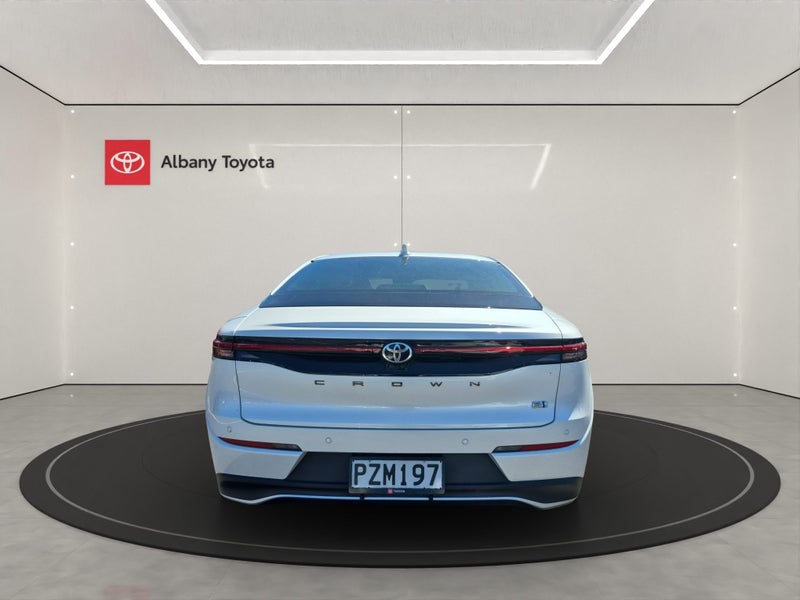 2023 Toyota Crown CROSSOVER 2.4 Hybrid RS Advan... image 4
