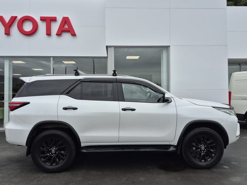 2023 Toyota Fortuner 2.8DT Limited 4WD Auto image 2