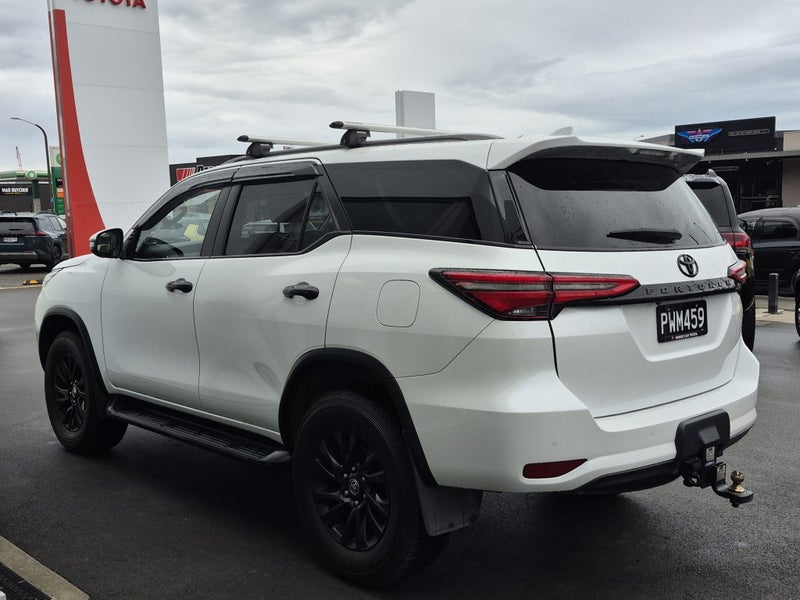 2023 Toyota Fortuner 2.8DT Limited 4WD Auto image 5