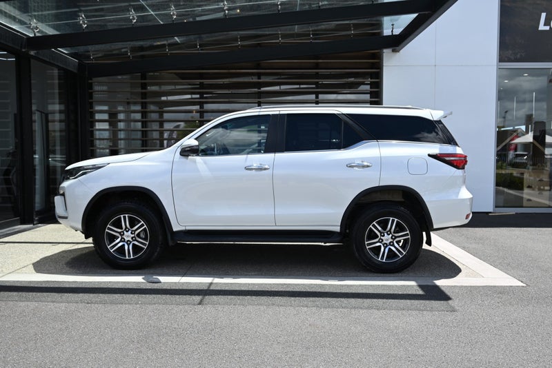 2023 Toyota Fortuner GXL 2.8 Turbo Diesel 4WD W... image 3