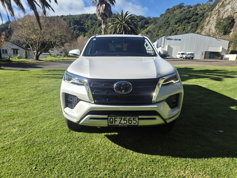 2023 Toyota Fortuner GXL 2.8DT 4WD 7-seater image 2