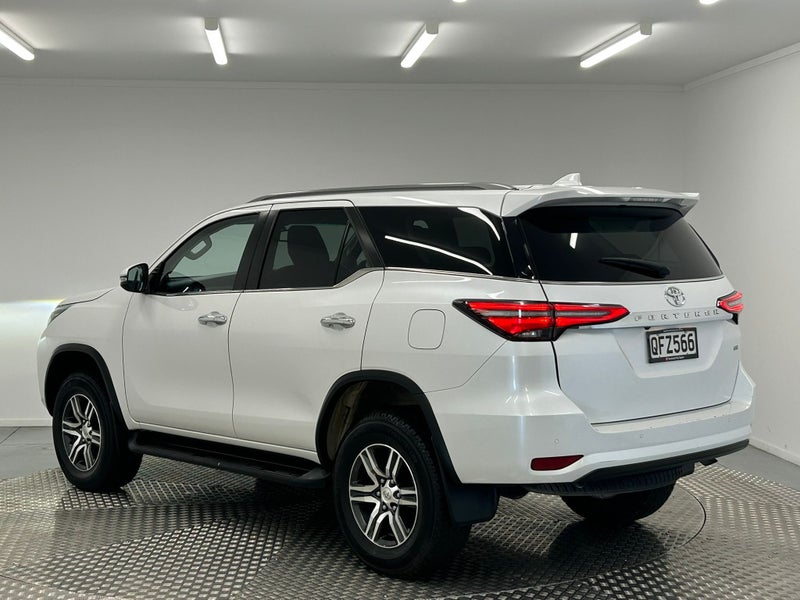 2023 Toyota Fortuner GXL 2.8DT 4WD image 5