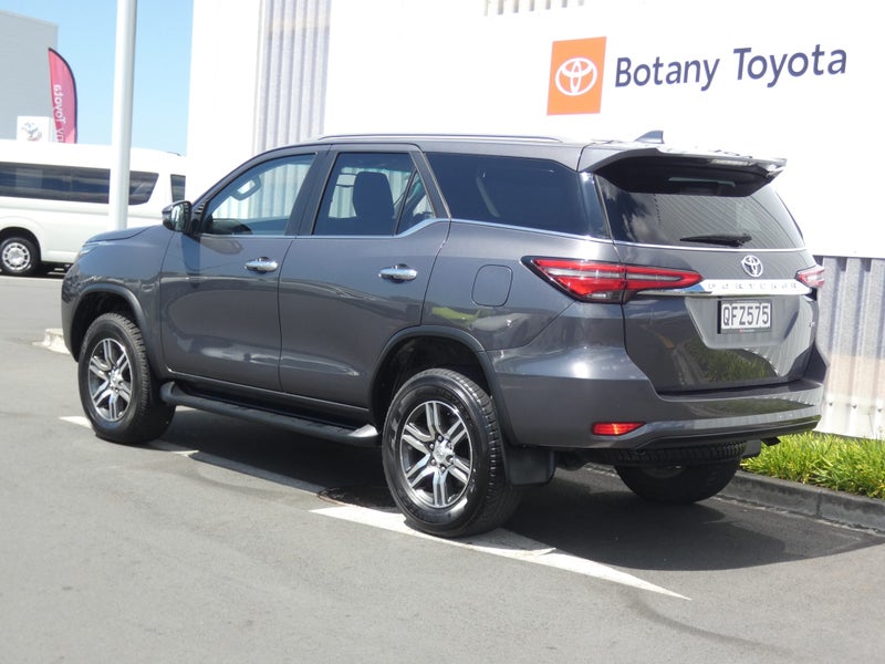 2023 Toyota Fortuner GXL 2.8DT 6AT 4WD image 3