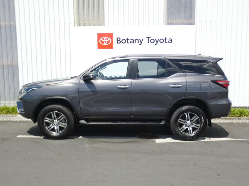 2023 Toyota Fortuner GXL 2.8DT 6AT 4WD image 5
