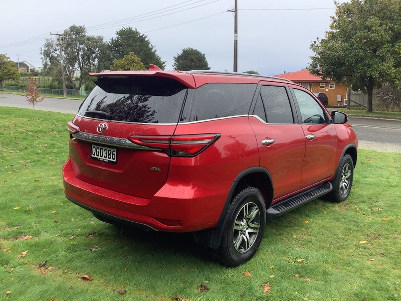 2023 Toyota Fortuner GXL 2.8DT 6AT 4WD 7 Chair image 5